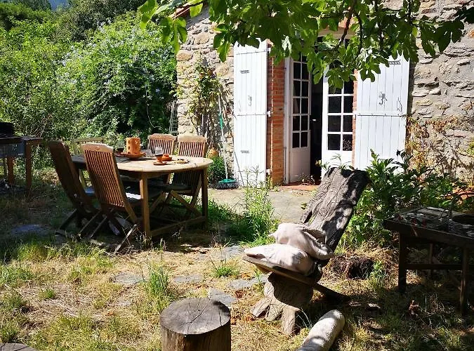 بيت للعطل Maison Catalane Climatisee - Jardin Intimiste & Piscine Chauffee - 15 Km Argeles